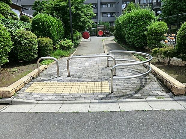 北町やまびこ公園まで約185m