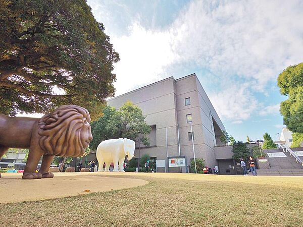 美術の森緑地まで約850m
