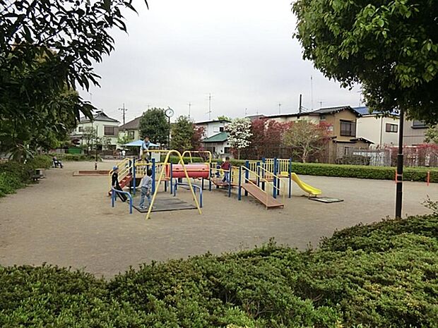 青葉台公園まで約769m