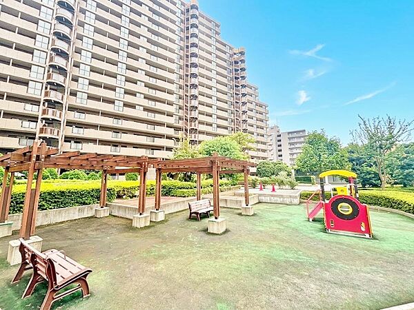 「AI加工により、空を晴天にしております」【Exterior】外観