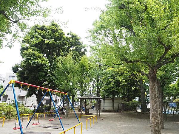 板橋大山公園まで約400m