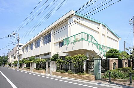 世田谷区立松沢中学校まで約1000m