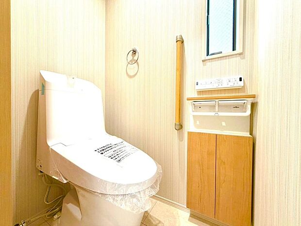 【同施工業者完成施工例:トイレ】仕様・カラーデザイン・設備等は異なる場合がございます。
