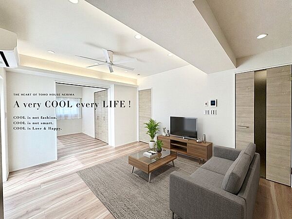 【配置してある家具や小物はCGによるイメージです】 【Livingroom】リビング