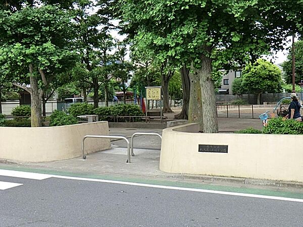 練馬区立 北大泉くれはし公園まで約397m
