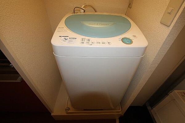 画像13:洗濯機