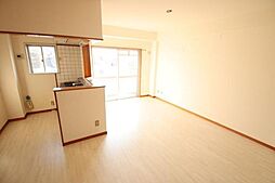 JR山陽本線 松永駅 徒歩3分の賃貸マンション 4階2LDKのリビング/ダイニング