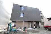 福山駅より徒歩10分 築1年2ヶ月 3階建の賃貸物件