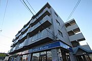 大門駅より徒歩4分 4階 築32年4ヶ月の賃貸物件