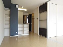 フローラIII番館 101 1階2LDKのリビング/ダイニング