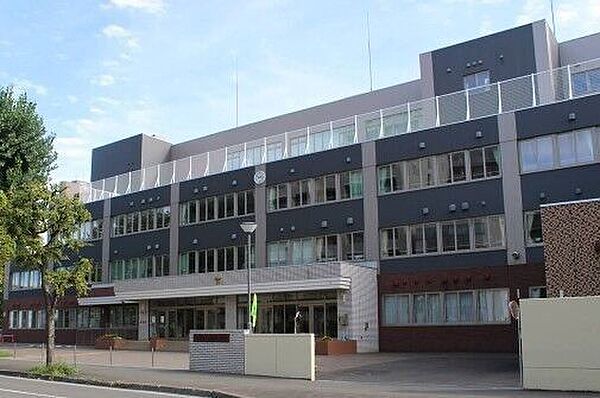 北九条小学校 320m