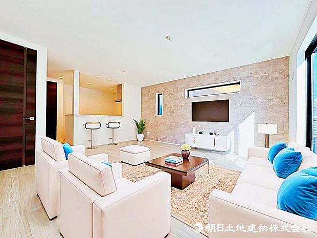 【リビング】毎日過ごす空間が明るく開放感たっぷり。陽当たり良好で、快適にお過ごしいただけます。(家具はCG加工したイメージです)