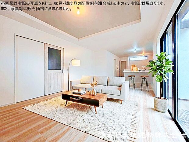 【リビング】毎日過ごす空間が明るく開放感たっぷり。陽当たり良好で、快適にお過ごしいただけます。