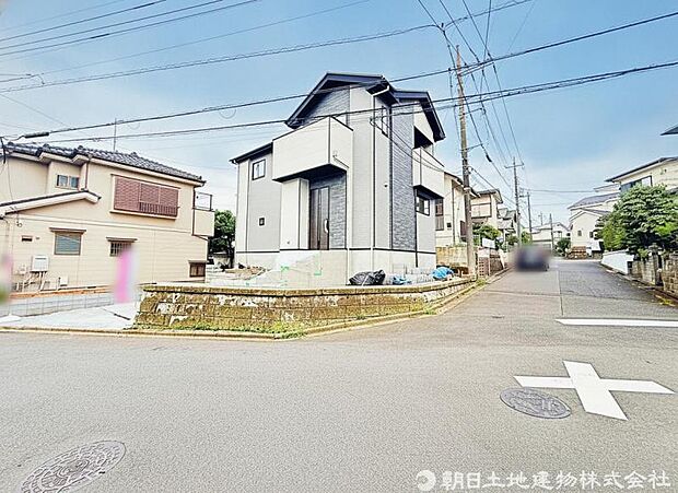 【外観】家づくりの過程を見届けられる、貴重な建築中物件です。