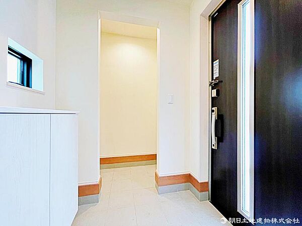 玄関を拡大表示