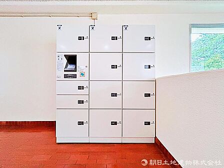 【宅配ボックス】不在時でも荷物が受け取れて便利な宅配ボックス。