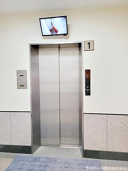 【エレベーター】大きな荷物や家具の搬入がスムーズ、引越しの際にも便利で作業が楽に進みます。