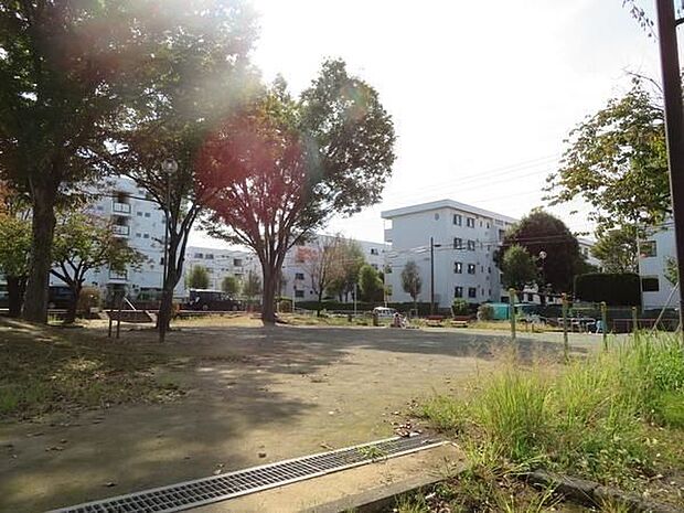 富士見台4号公園 170m