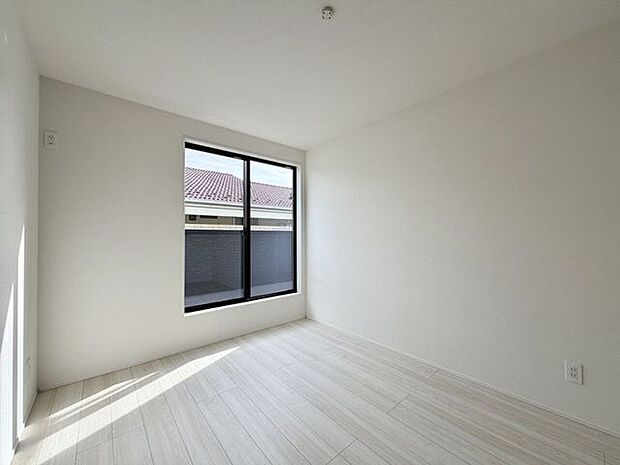 〈6.0帖〉木のぬくもりがやさしいフローリングが安心感をかもしだします♪