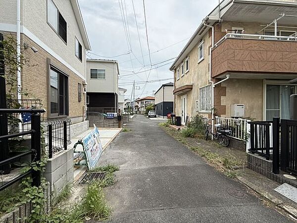 交通量少なめ、安心した駐車♪