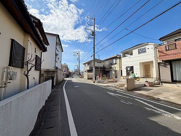 徒歩10分圏内に、スーパー、コンビニ、ドラッグストア、病院などが揃っていて便利です♪