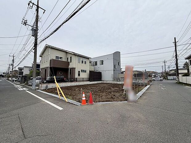 南西角地で開放的♪日当たり通風良好♪
