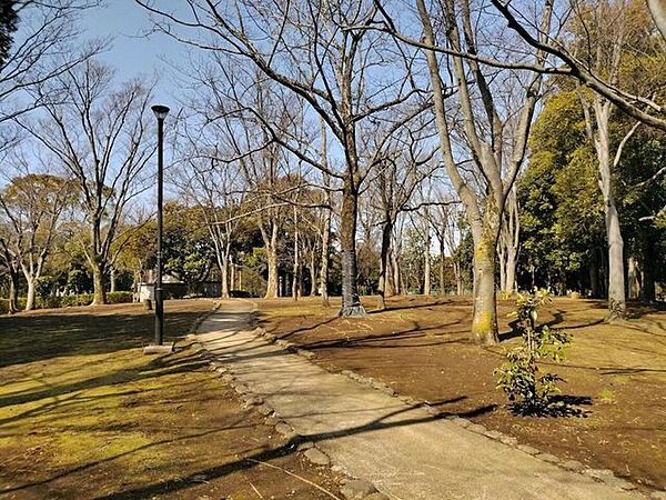 松葉第一近隣公園 830m