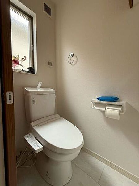 2階トイレ温水便座！