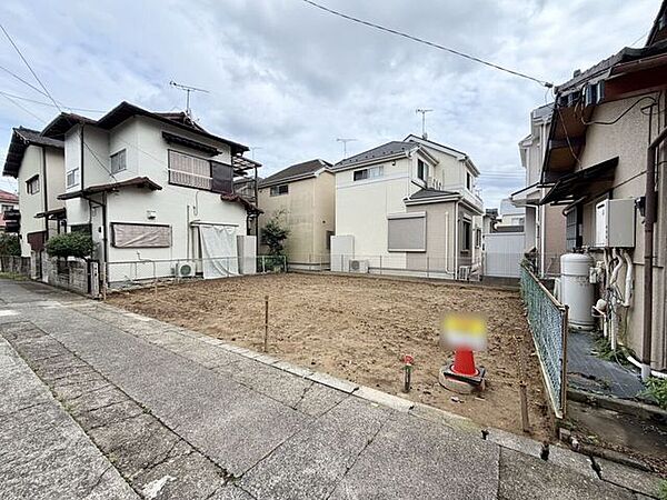 たっぷりの陽光と心地よい風。光と風が舞い込む、開放感あふれる住まいを想像させます♪
