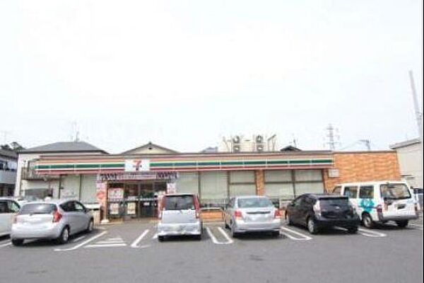 セブンイレブン松戸大金平2丁目店 390m