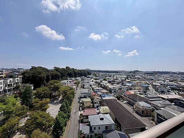 最上階角部屋からの眺望！！ぜひ一度見に来てください♪