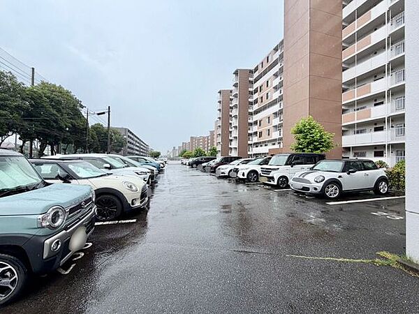 駐車しやすい自走式平面駐車場♪