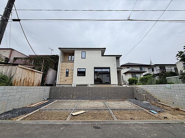 随時ご案内可能です♪当物件はもちろんですが、他に気になる物件のご案内、資金計画、物件詳細、住宅ローン等何でもお気軽にお問い合わせください！！※9/23現在、外構工事中
