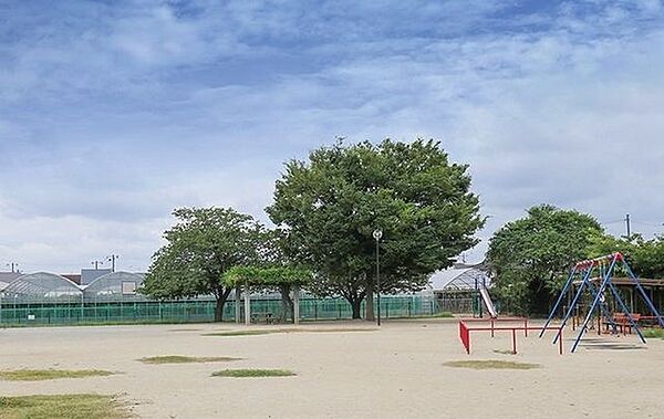 向小金ふれあい公園 550m