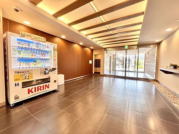 広々としたエントランス空間で、来客時にも好印象です◎