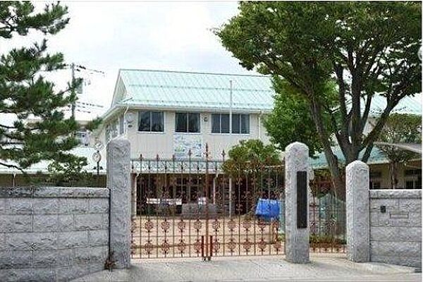 南流山幼稚園 341m