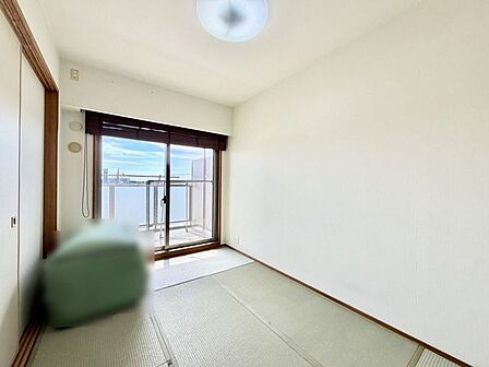〈6.0帖〉南から明るい光が射し込む陽だまり空間♪