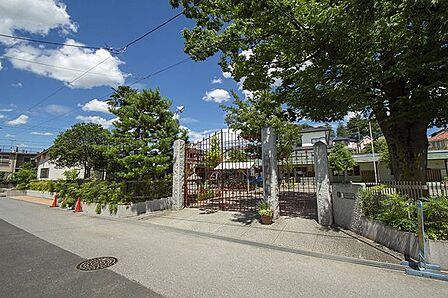 平和台幼稚園 954m
