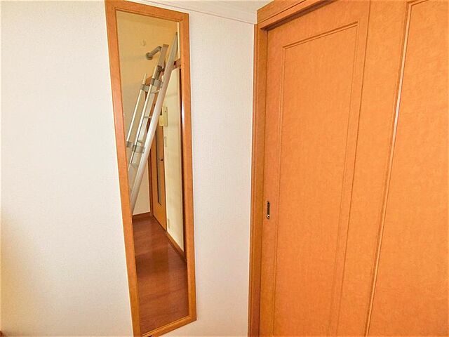 姿見鏡を完備です。
