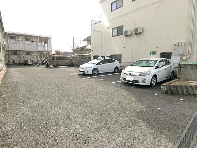 敷地内に駐車場を完備です☆（要確認）