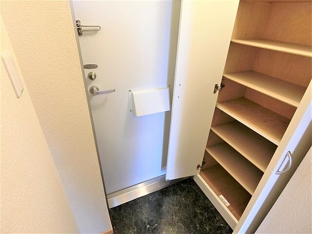 シューズボックス完備です。