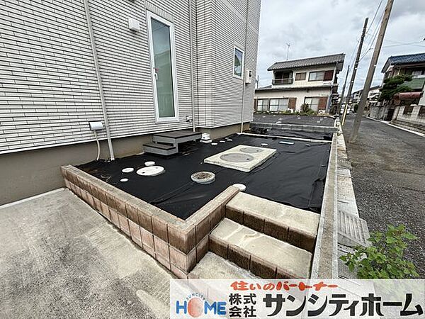 ちょっとしたお庭もございます♪