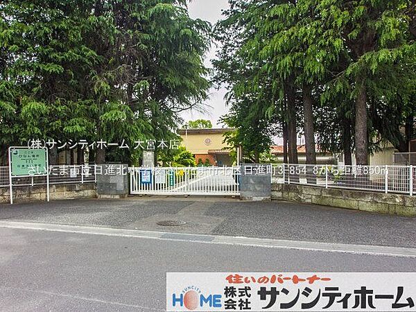 さいたま市立日進北小学校 撮影日(2022-05-12) 850m