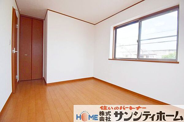 全居室に収納を完備しておりますので、居室の全空間を有効活用できます。