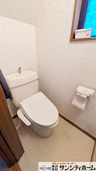 朝の忙しい時間も安心のトイレ2か所完備です！
