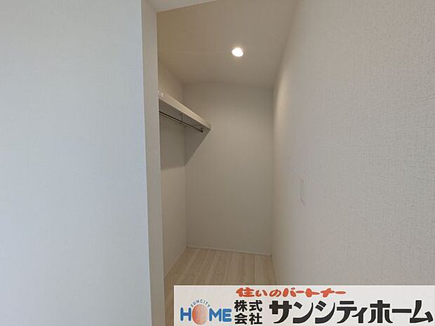 全居室に収納がついているので、ご家族みんなの荷物がたっぷり収納できます