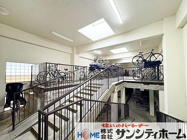 駐輪場