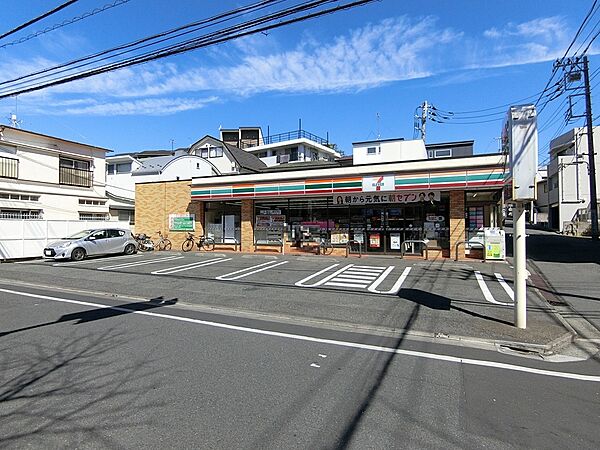 セブンイレブン馬込桜並木通り店　距離６５ｍ
