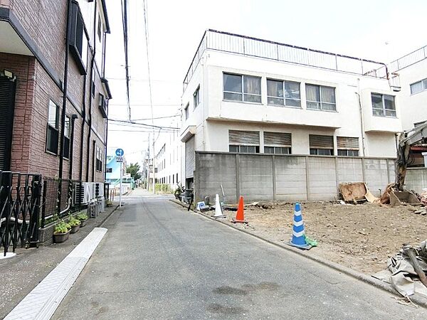 前面道路を含む現地：令和８年７月２４日撮影　更地の現地