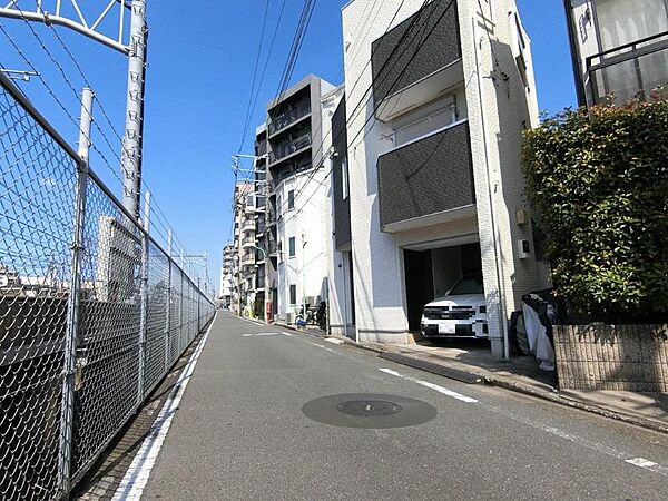 前面道路を含む現地：令和８年９月２４日撮影　